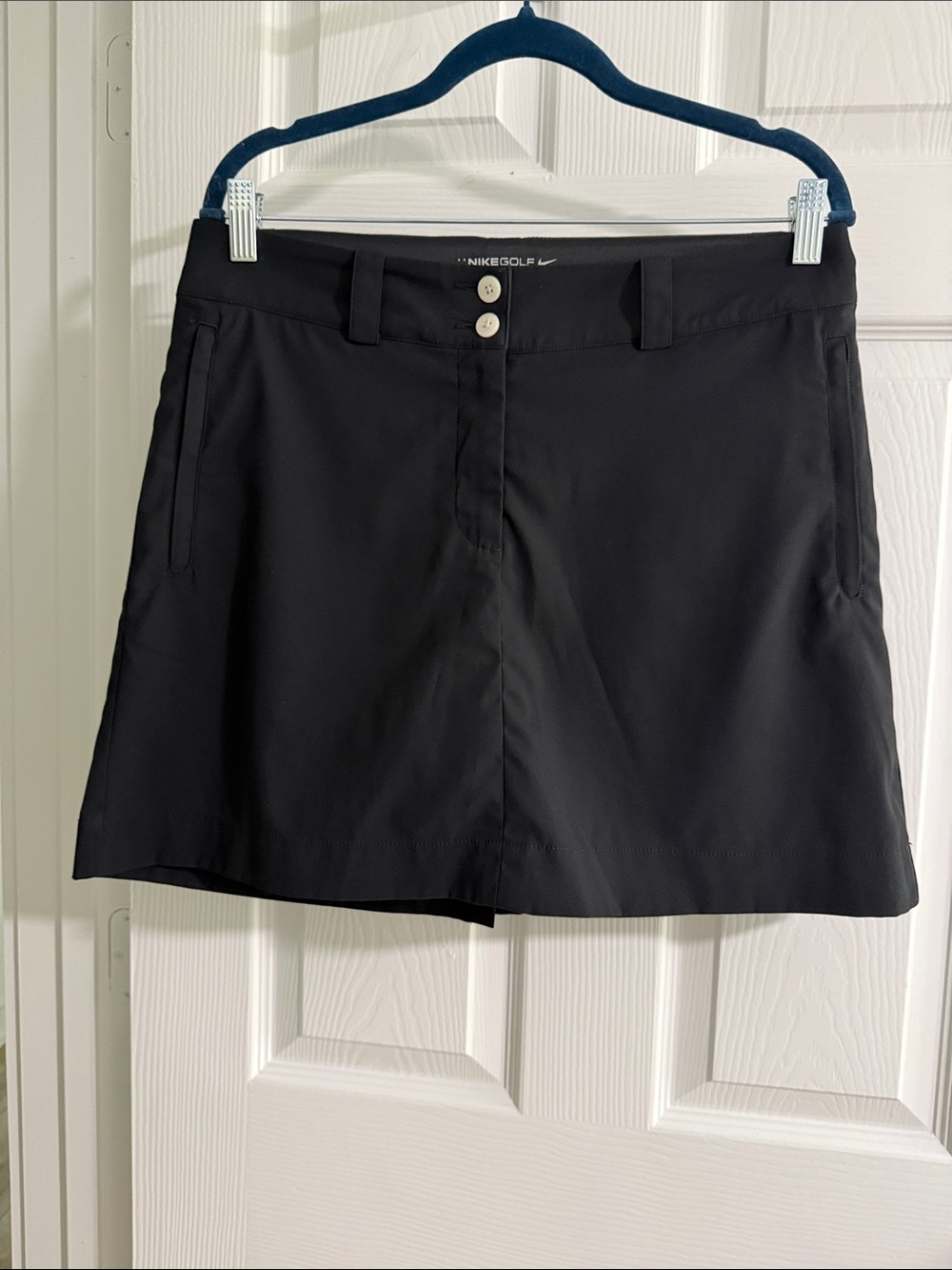 Nike Black Women’s Performance Golf Skort with Button Waist